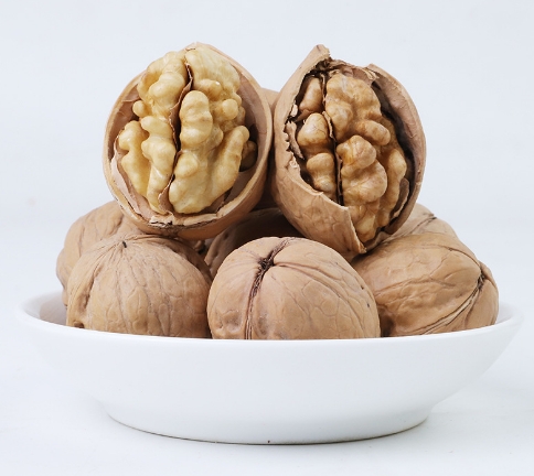 新疆纸皮生核桃批发500g 新疆185核桃手剥年货坚果薄皮核桃